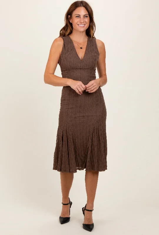 Brown Textured V-Neck Midi Dress Best midi dresses for petites